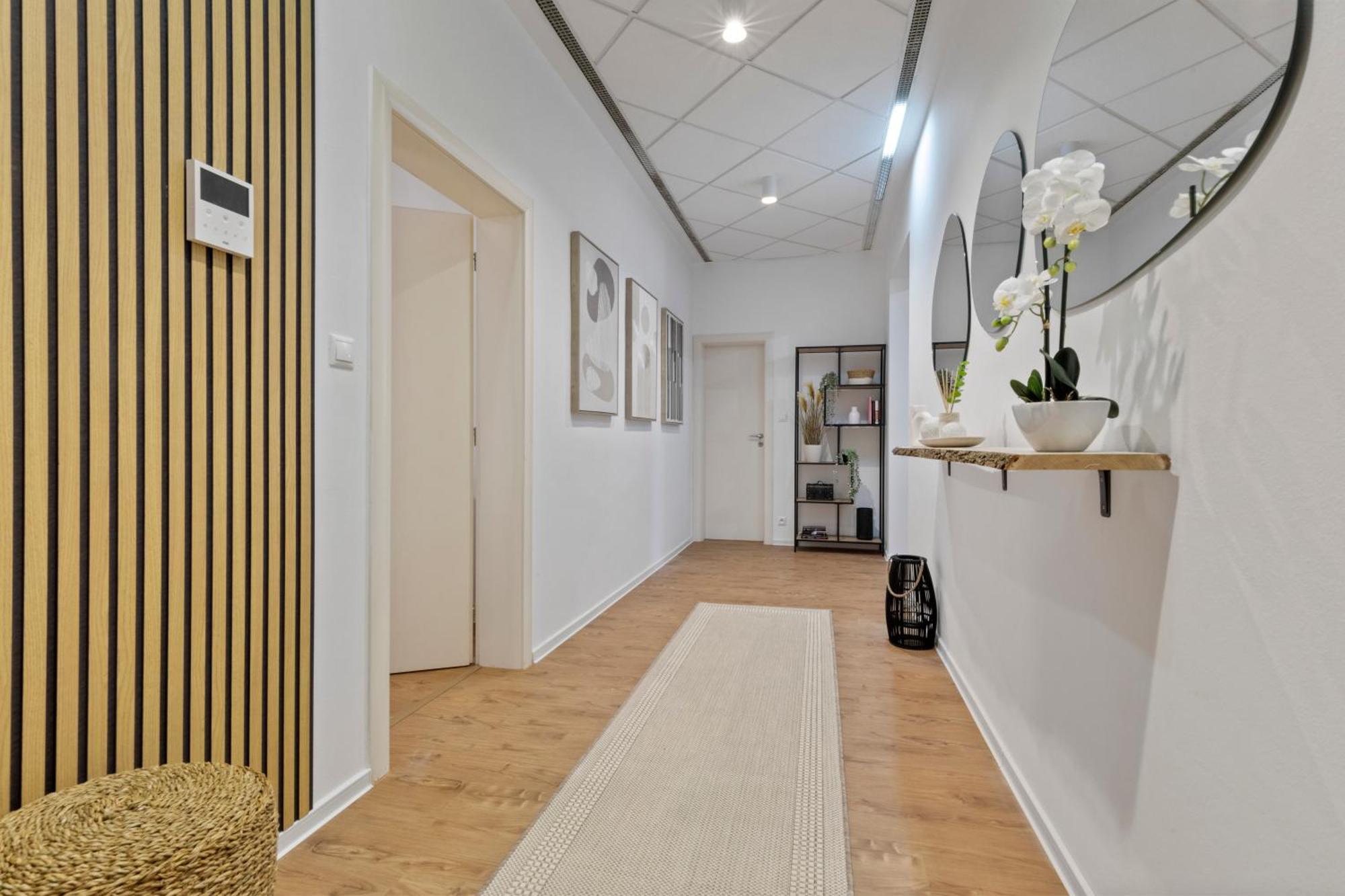 شقة Luxe Living At Old Town Center براتسيلافا المظهر الخارجي الصورة